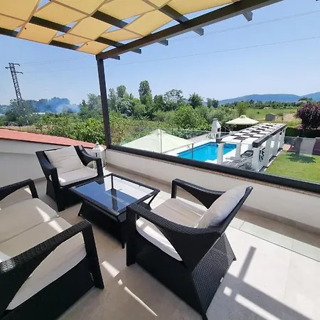 Villa Maslina *